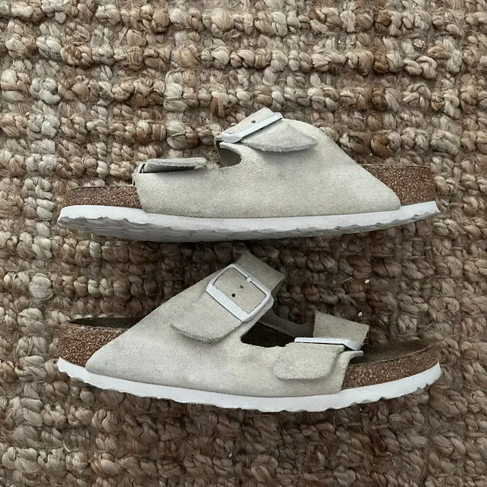 Birkenstock Arizona Oyster Cream Suede Sandals EU 39 Narrow Women’s 8-8.5